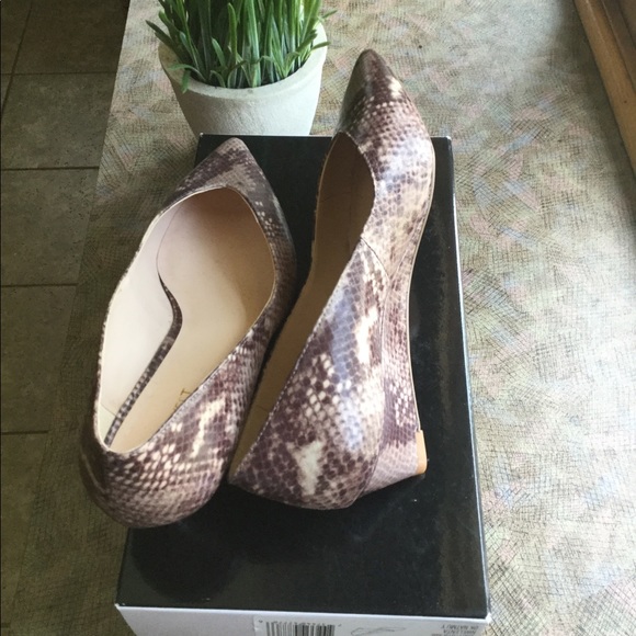 Nine West Snake Skin Wedges - Picture 4 of 7